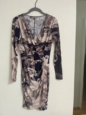Jennifer Lopez long-sleeve wrap dress